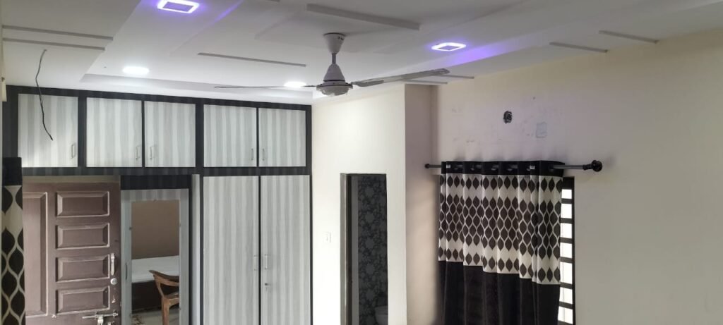 Comfortable, clean room at Shiv Homestay, Madhapar, Bhuj-Kutch