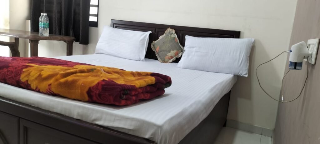 Comfortable, clean room at Shiv Homestay, Madhapar, Bhuj-Kutch