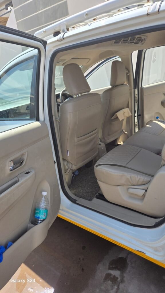 Comfortable passenger seating in the tourist car
