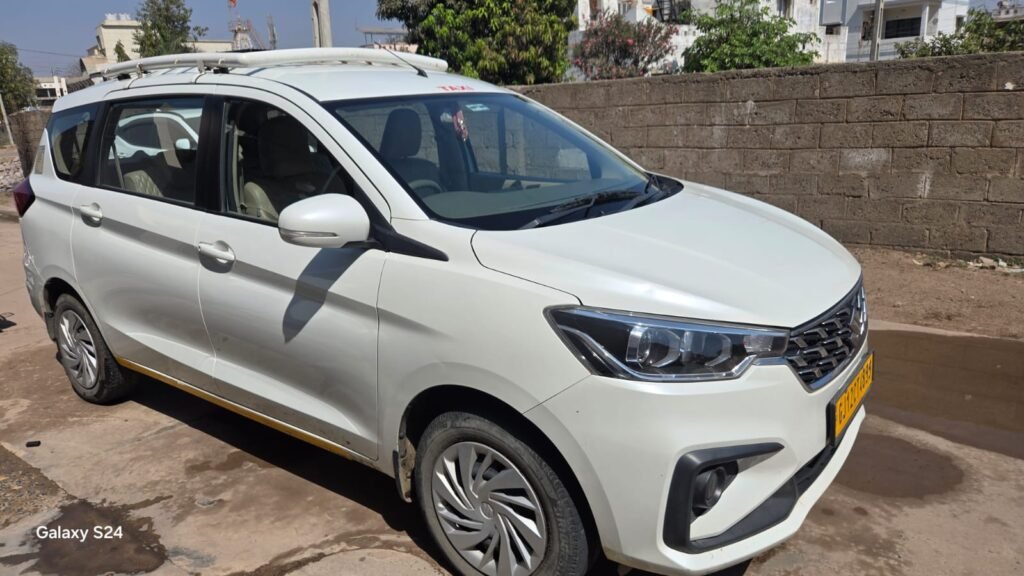 Front view of a well-maintained rental car for Kutch tours